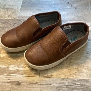 Carter’s Boys Vegan Leather Slip On Dress Shoes